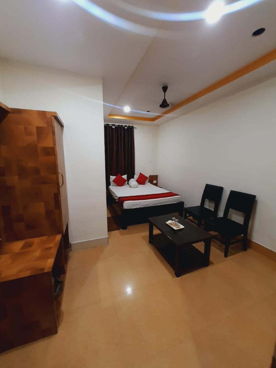 Hotel Knight Inn Airport Guwahati Exterior foto